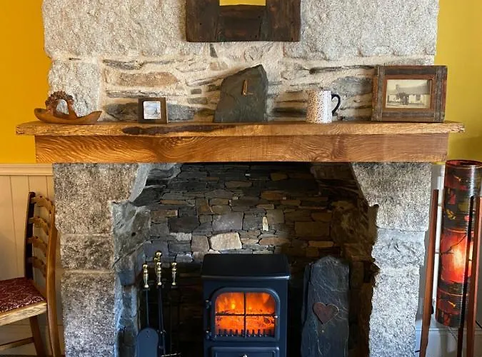 Holly Cottage